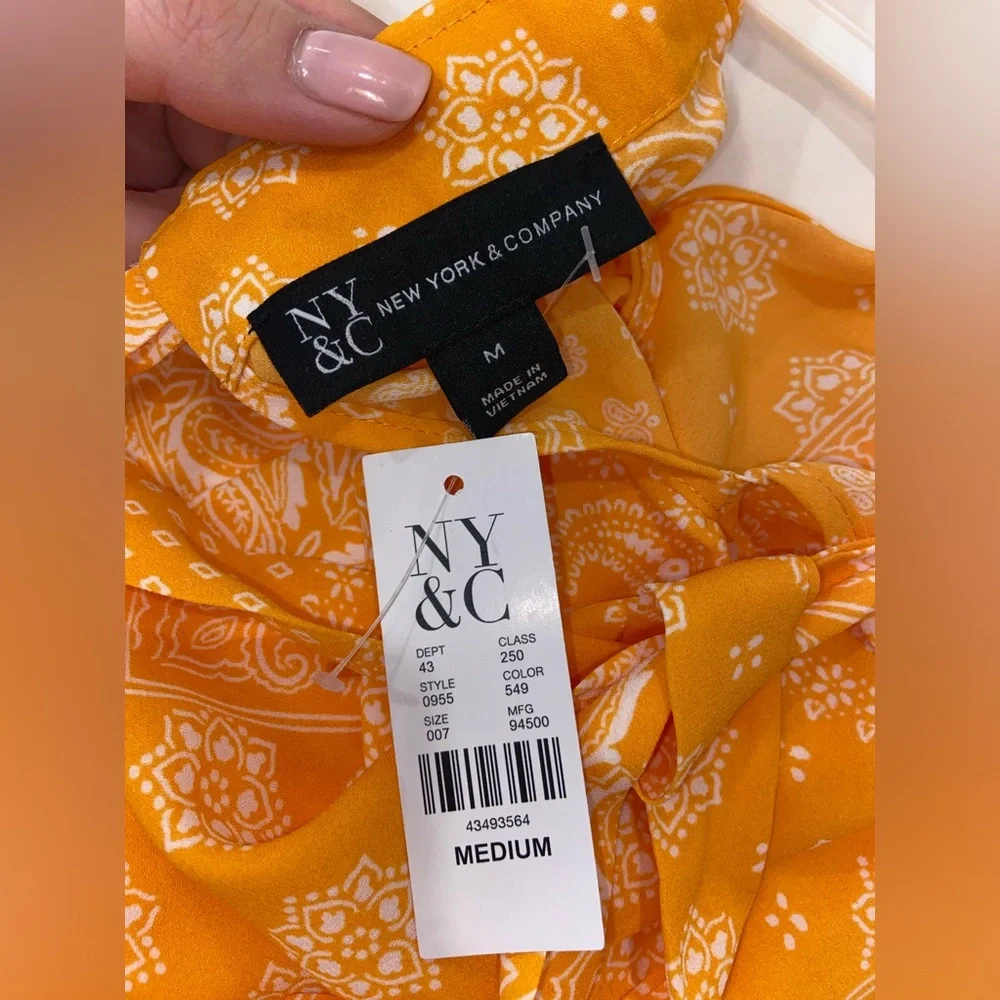 New York & Company High Neck Blouse 🍊 - Picture 3 of 7